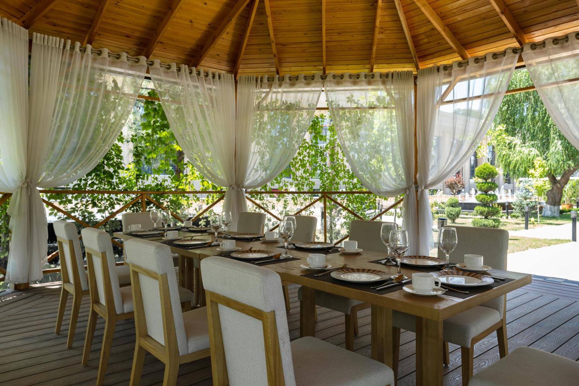 Moevenpick Samarkand Exterior photo